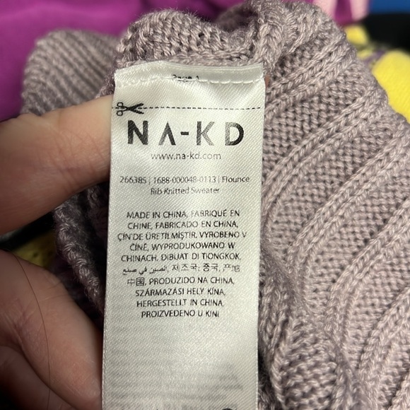 NA-KD ruffled sweater - Picture 8 of 8